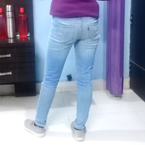 Levis Jeans Ice Blue  Light Color . - Picture 10 of 10